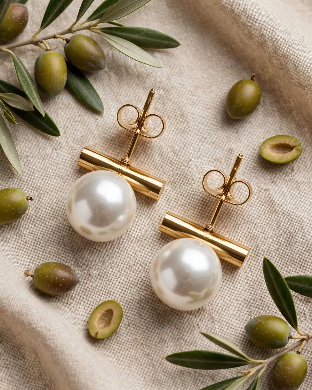 حلق لؤلؤ مطلي ذهب | Gold Pearl Earrings
