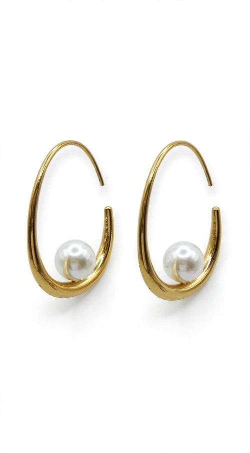 Gold Pearl Hoop Earrings | أقراط حلقة ذهبية باللؤلؤ